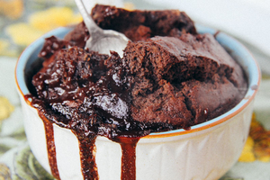 Self-Saucing Chocolate Pudding (via thewholedaily.com.au)