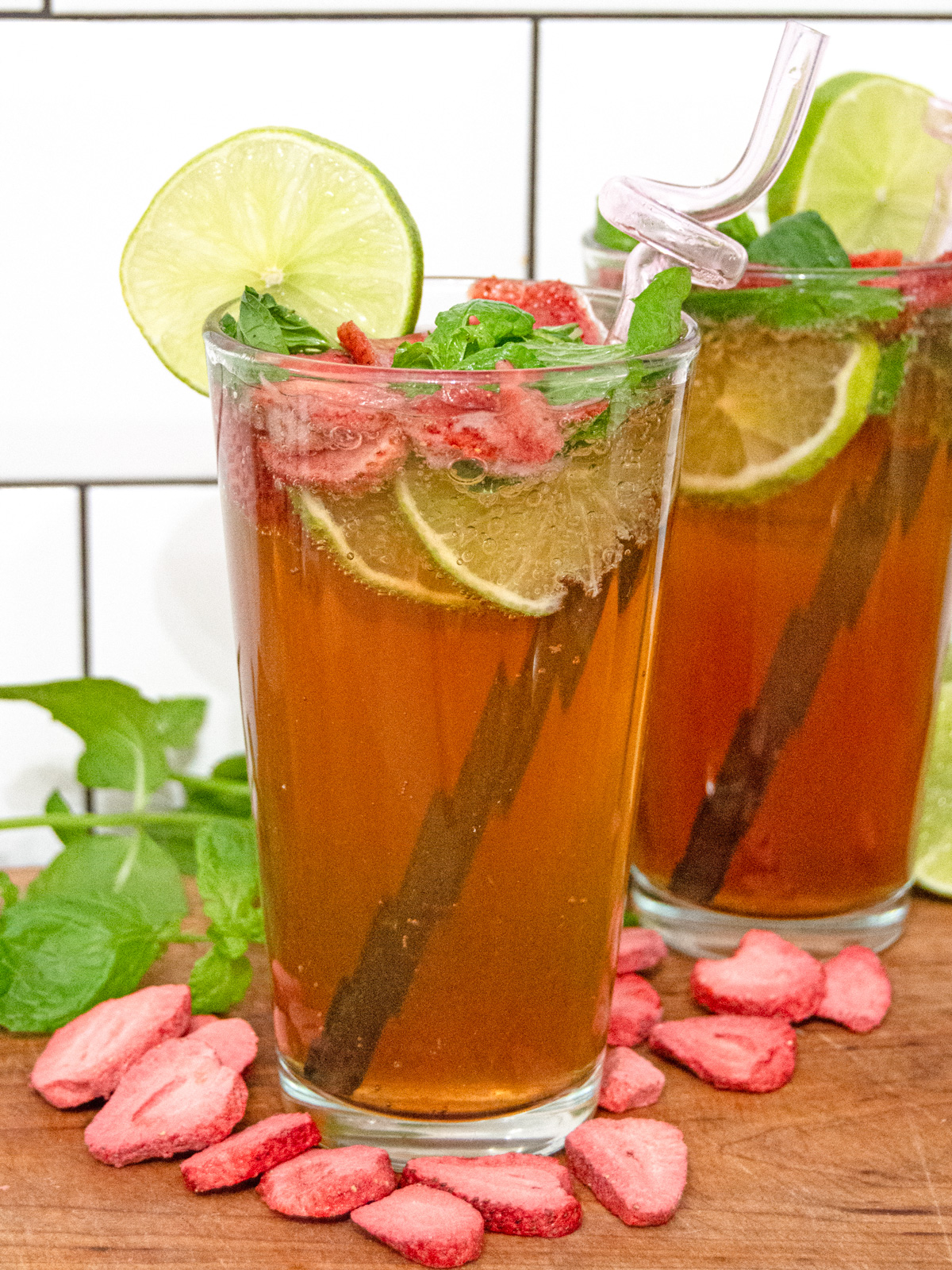 Strawberry, Kombucha and Mint Mojito