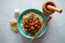 Sweet & Spicy Cashew and Tofu Stir-Fry